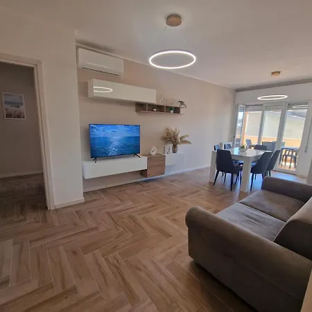 Deluxe 2 Vista Mare