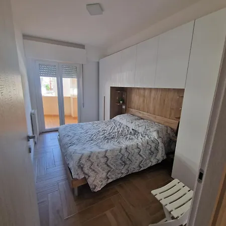 Deluxe 2 Vista Mare * Альба-Адриатика