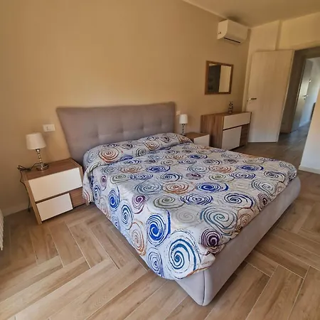Deluxe 2 Vista Mare * Альба-Адриатика